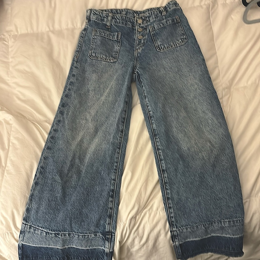 Gap Kids Size 12 Ankle Wide Leg Jeans. Never worn, excellent condition.